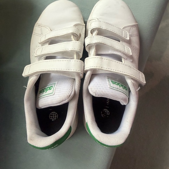 Adidas Kids White Sneakers size 13 toddler - Picture 6 of 6